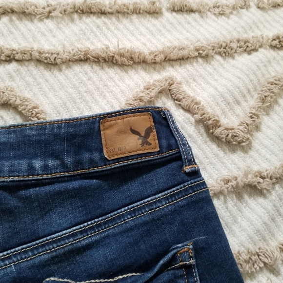 American Eagle Super Stretch Distressed Jean Shorts - Picture 9 of 11